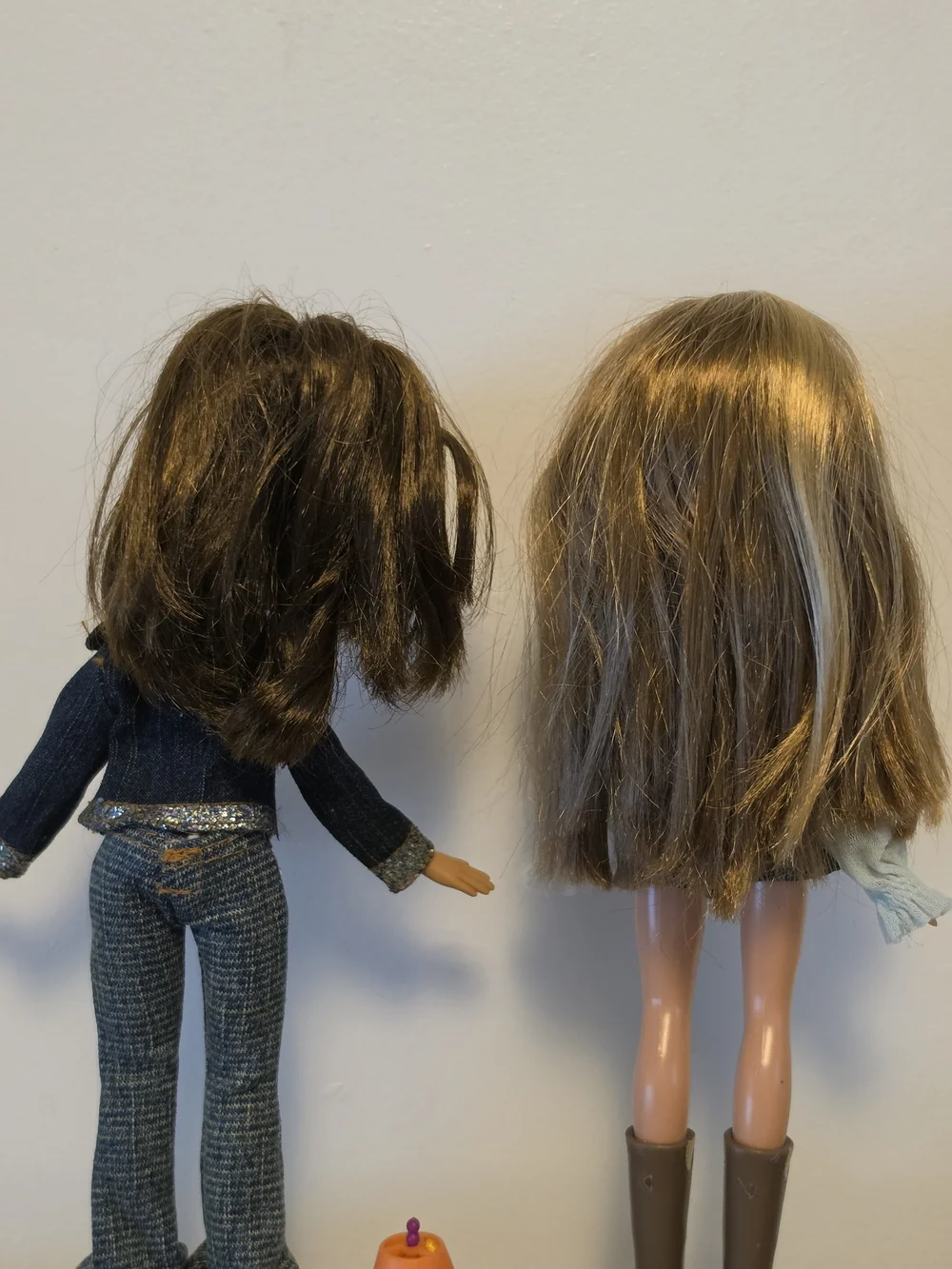 Bratz Dolls Lot with Accessories - Brown Hair, Glitter Outfits 2000s